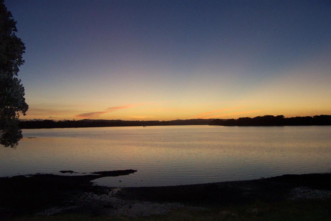 Absolute Waterfront Serenity Near Auckland Clarks Beach Екстер'єр фото